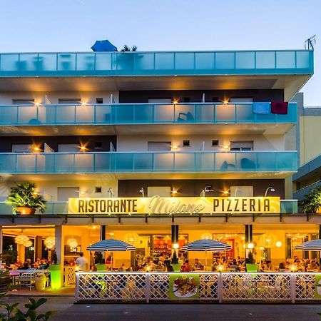 Hotel Milano 3S Bibione Exterior foto